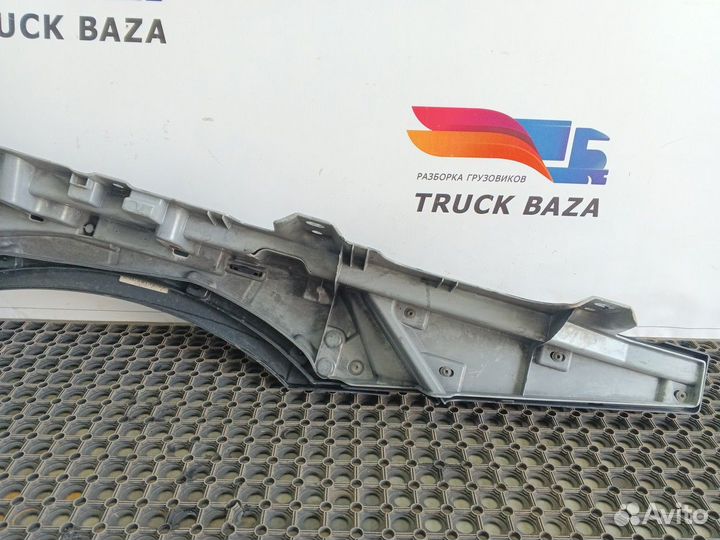 Корпус подножки правый Renault T