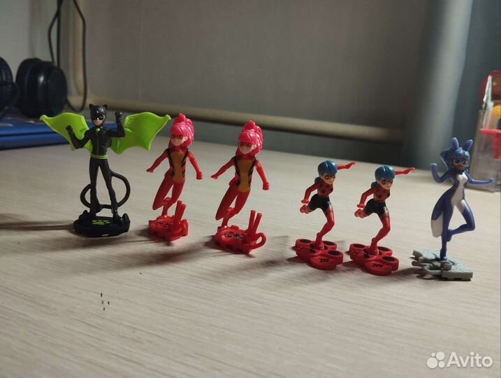 Игрушки из киндера леди баг
