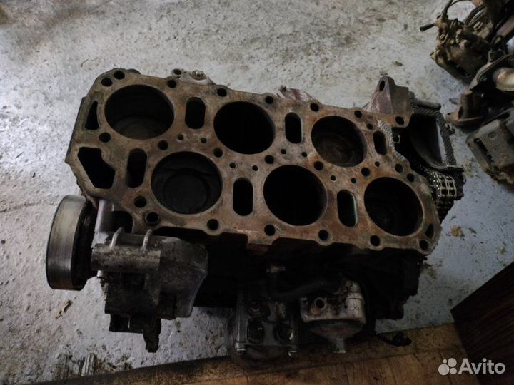 Блок двигателя Volkswagen Passat B3 AAA 1993