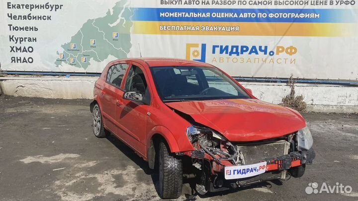 Воздуховод отопителя в бардачок Opel Astra (H) 132