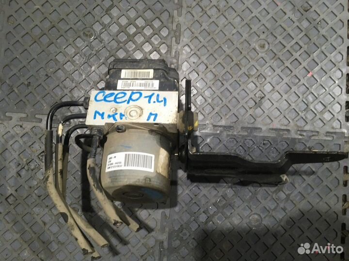 Блок ABS (насос) (Kia Ceed)