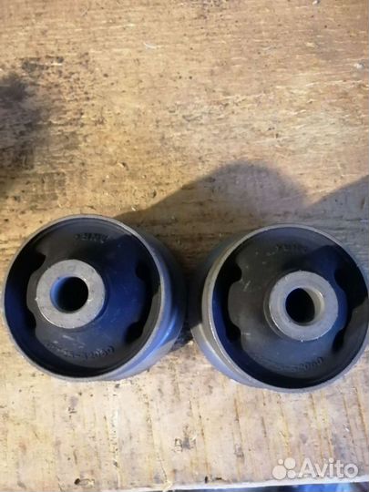 Саленблок Toyota Vitz