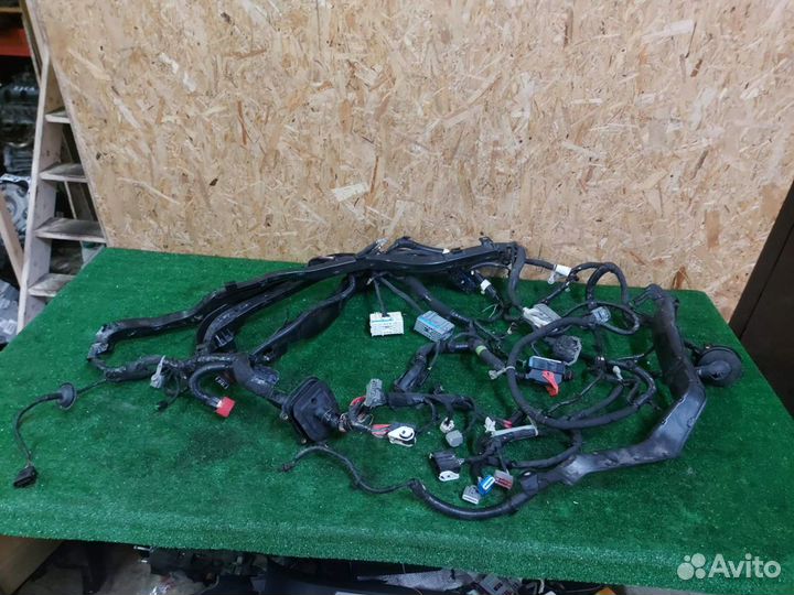 Dodge RAM 2019- проводка моторного отсека