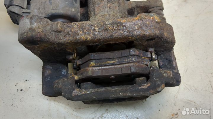 Суппорт правый задний Citroen C4 Picasso, 2014