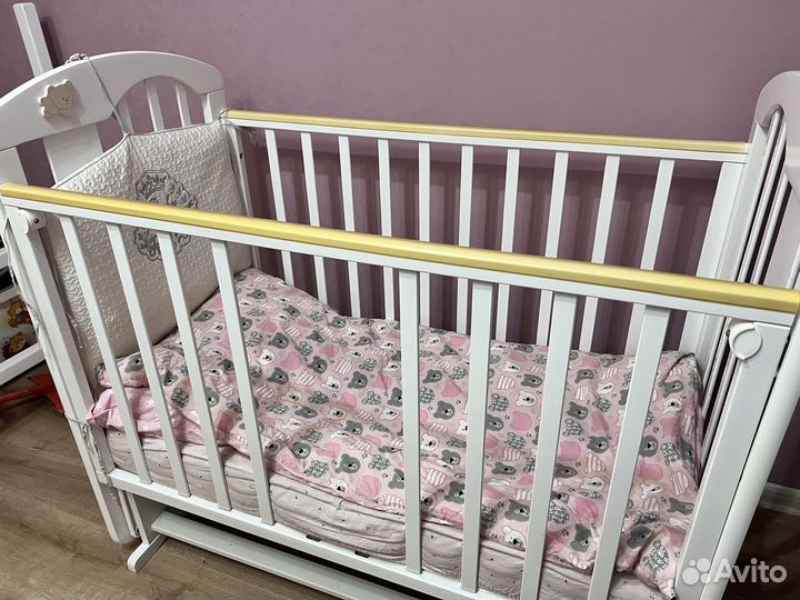 Кровать детская с маятником Могжа красная звезда