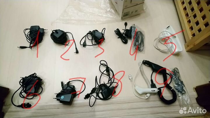 Зарядки для телефона