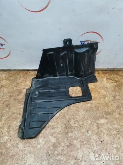 Пыльник защита двигателя правый Chevrolet Lacetti