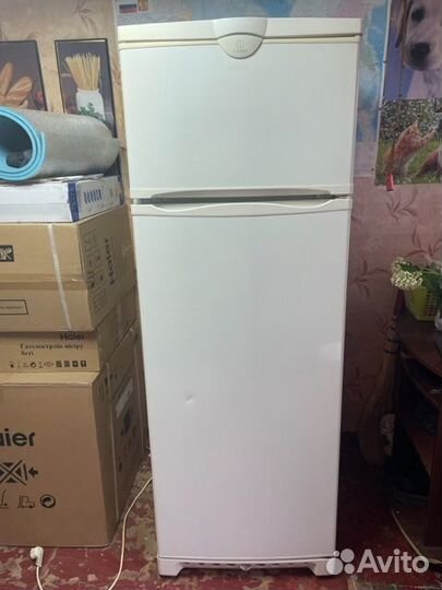 Холодильник б/у
