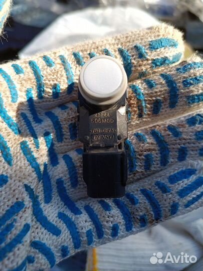 RAV4 -5 Датчик парктроника toyota camry v70