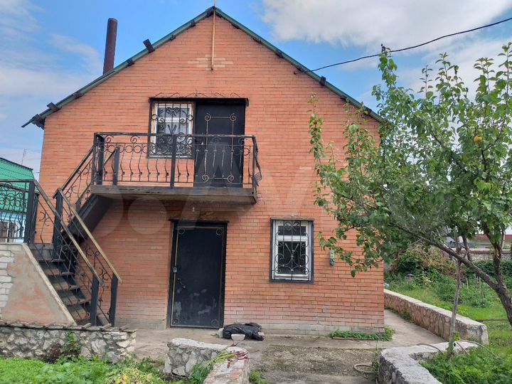 Дача 250 м² на участке 10 сот.