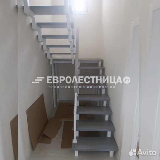 Лестница на металлокаркасе