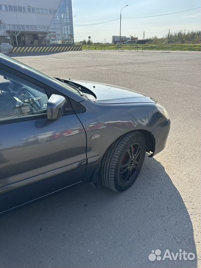 Mitsubishi Lancer 1.6 МТ, 2005, 190 000 км