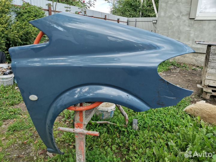 Крыло на Вито 639