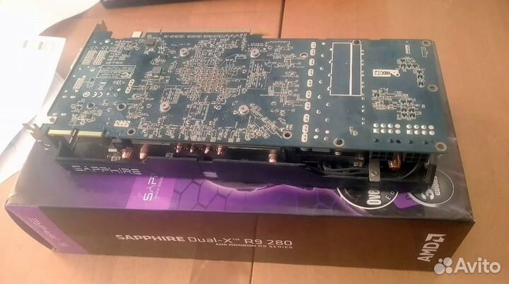 Видеокарта Sapphire Radeon R9 280 (на запчасти)