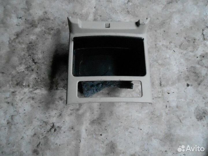 Подстаканник Infiniti M 2004-2010