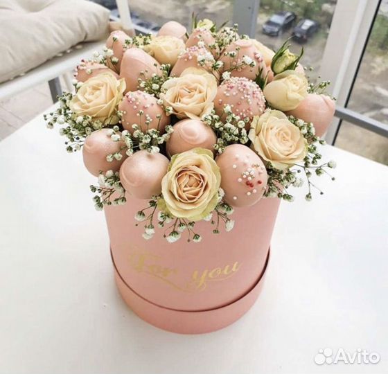 Букеты из клубники в шоколаде / к 1 сентября