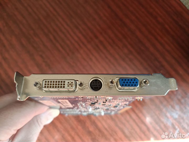 Видеокарта Radeon 9600 pro