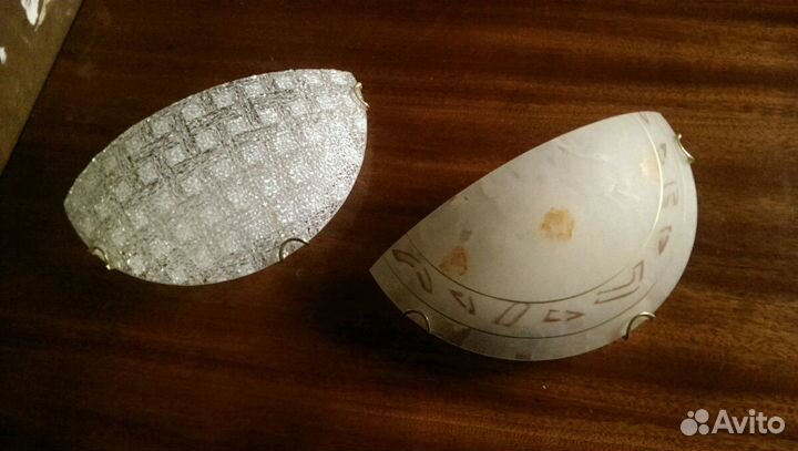 Светильник на стену