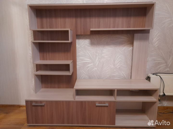 Тумба под телевизор б/у