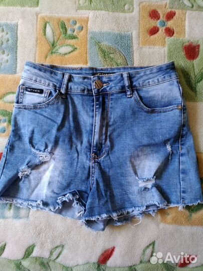 Джинсовые шорты