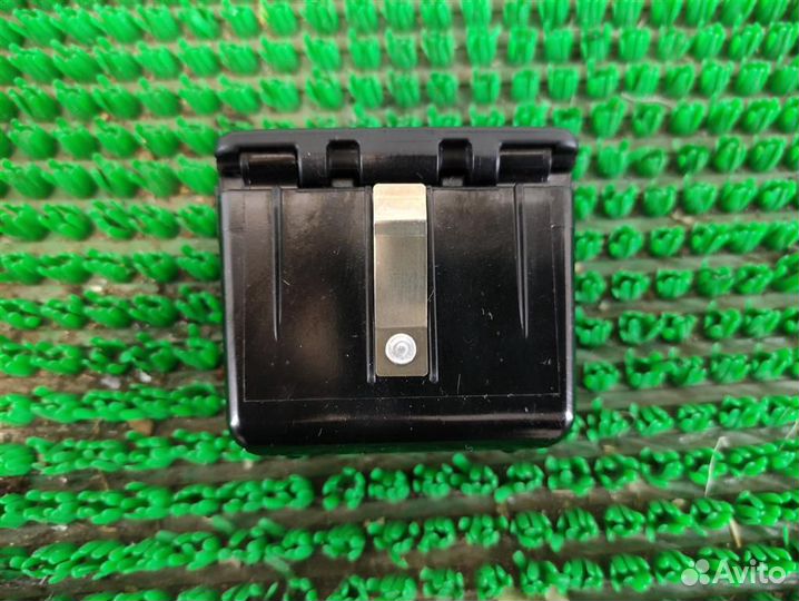 Пепельница Honda CR-V 2 (RD5) 2003