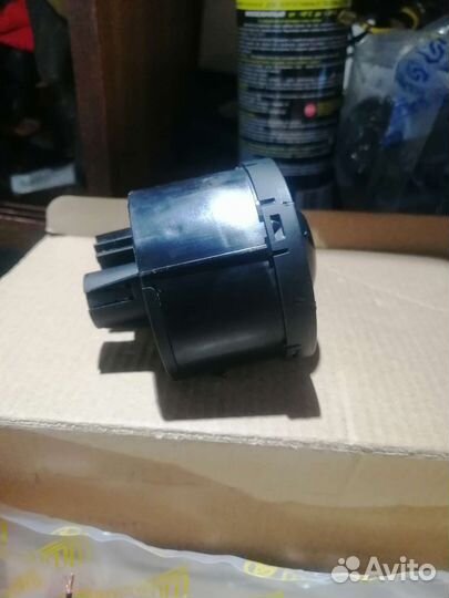 Кнопка включения света VAG