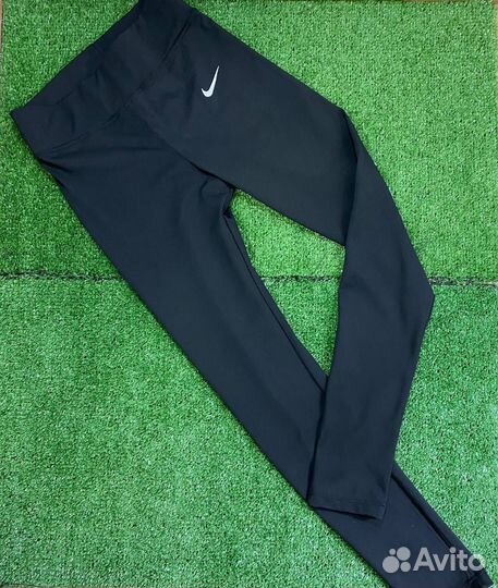 Леггинсы Nike