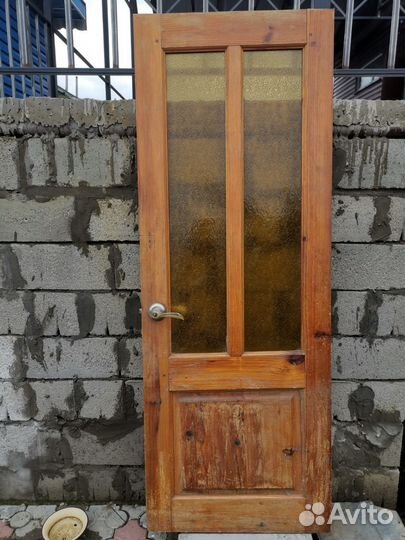 Дверь входная деревянная бу