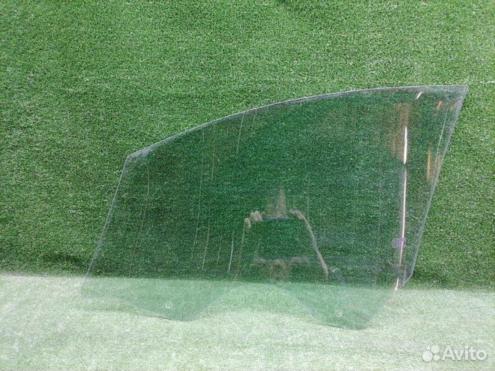 Стекло двери переднее правое Opel Astra H