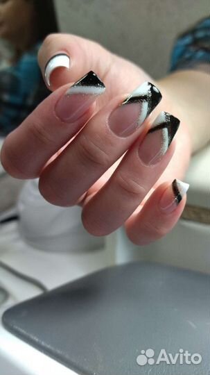 Маникюр и педикюр