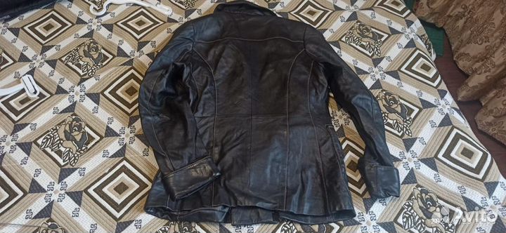 Кожаная куртка женская 44-46