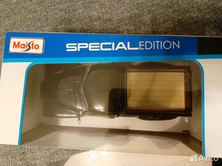 Maisto 1950 Chevrolet 3100 pickup 1:25