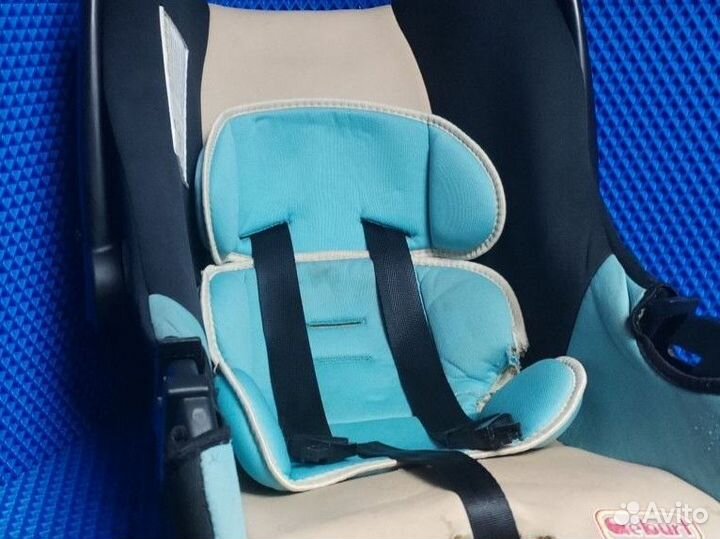 Автомобильное детское кресло