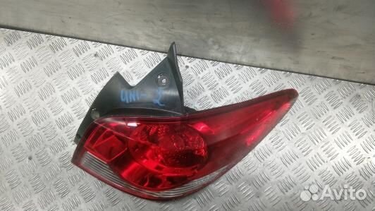 Фонарь задний правый chevrolet cruze J300 (UNI02MY
