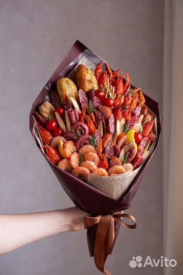 Подарочный мужской букет, женские сладкие букеты