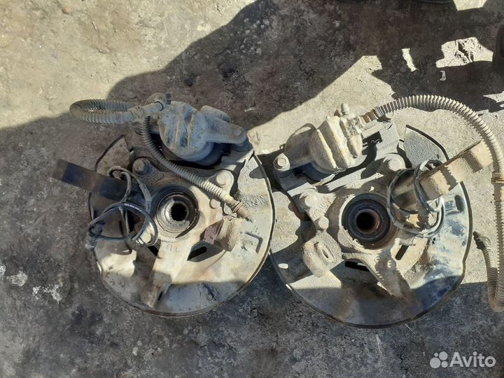 Поворотный кулак на Geely Emgrand EC7