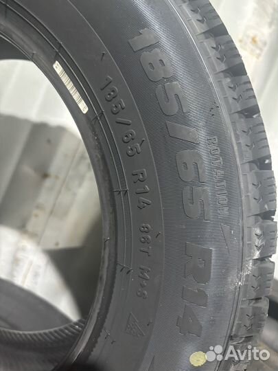 Pirelli Formula Ice 185/65 R14 86T