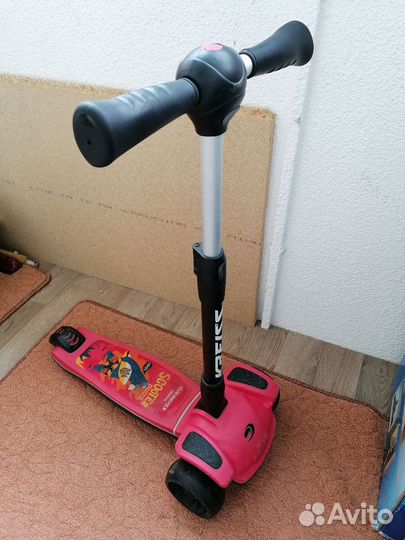 Самокат детский трехколесный