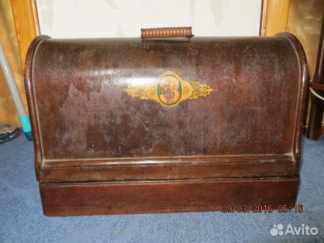 Швейная машинка Singer