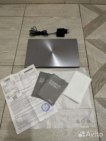Asus ZenBook 14 UM431D