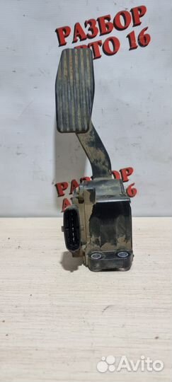 Педаль газа LADA Priora