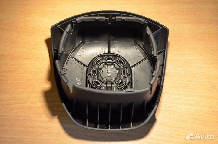 Крышка подушки безопасности Фольцваген Туарег 2