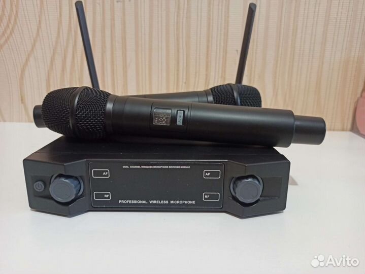 Радиомикрофон для вокала