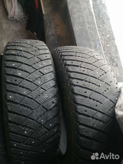 Goodyear Ultragrip Ice Arctic 185/65 R15