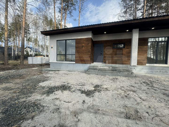 Дом 133 м² на участке 8 сот.