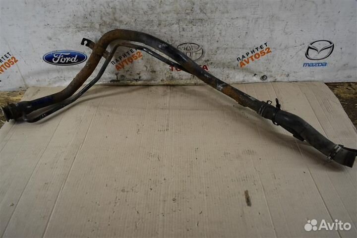 Горловина топливного бака Mitsubishi Grandis 1