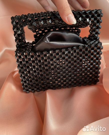 Сумка из бусин ручной работы