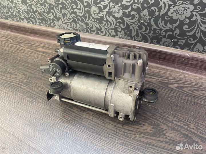 Компрессор пневмоподвески A2203200104