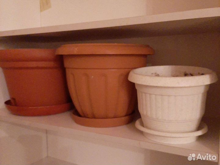 Горшки, плошки для крупных растений