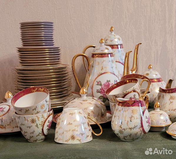 Сервиз volkstedt гдр, роза в медальоне,попредметно